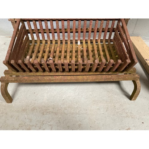 64 - VINTAGE CAST IRON FIRE GRATE WITH BASKET H24” W25” D14”