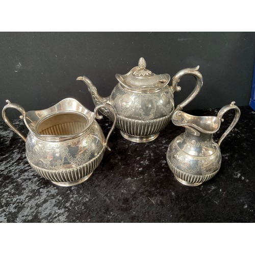 122 - BOX OF SILVER PLATEDWARE TO INCLUDE THREE PIECE TEA SET ETC