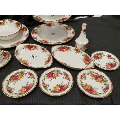 143 - LARGE ROYAL ALBERT COUNTRY ROSE DINNER AND TEA SERVICE TO INCLUDE CLOCK, CAKE STAND ETC - SIXTY TWO ... 