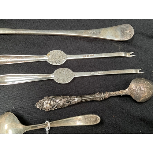 160 - TWO PLATED PICKLE SPOONS, ONE SERVING SPOON AND PLATED SPOON ALONG WITH THREE PIECES HALLMARK SILVER... 