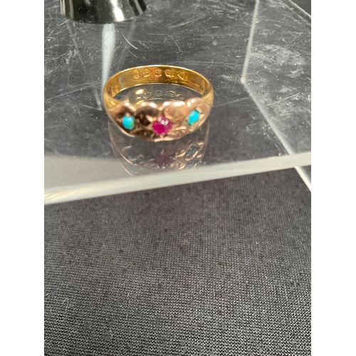 164 - HALLMARK 22CT GOLD RING SET WITH TURQUOISE AND CABOCHAN RUBY STONES - TW 3.5G SIZE M