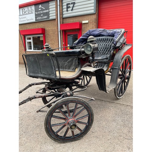 437 - VICTORIAN HORSE DRAWN 4 WHEEL CARRIAGE WITH FOLDING CANOPY ORIGINAL BUTTON BACKED-LEATHER SEAT, CARR... 