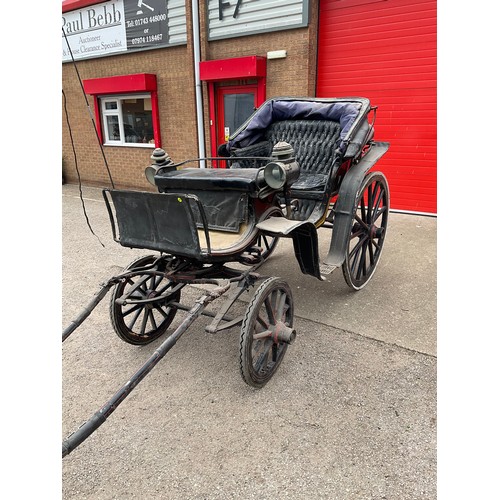 437 - VICTORIAN HORSE DRAWN 4 WHEEL CARRIAGE WITH FOLDING CANOPY ORIGINAL BUTTON BACKED-LEATHER SEAT, CARR... 