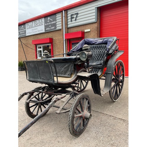 437 - VICTORIAN HORSE DRAWN 4 WHEEL CARRIAGE WITH FOLDING CANOPY ORIGINAL BUTTON BACKED-LEATHER SEAT, CARR... 