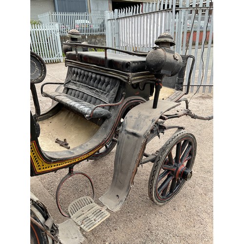 437 - VICTORIAN HORSE DRAWN 4 WHEEL CARRIAGE WITH FOLDING CANOPY ORIGINAL BUTTON BACKED-LEATHER SEAT, CARR... 