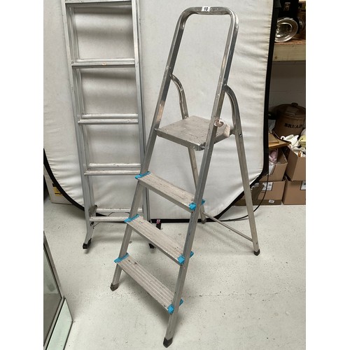 10 - ALUMINIUM EXTENDING LADDER AND FOLDING STEP LADDER