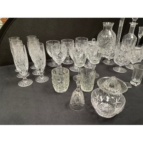 22 - 2 BOXES OF GLASSWARE TO INCLUDE DECANTERS,VASES,GLASSES ETC