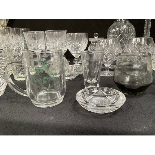 22 - 2 BOXES OF GLASSWARE TO INCLUDE DECANTERS,VASES,GLASSES ETC