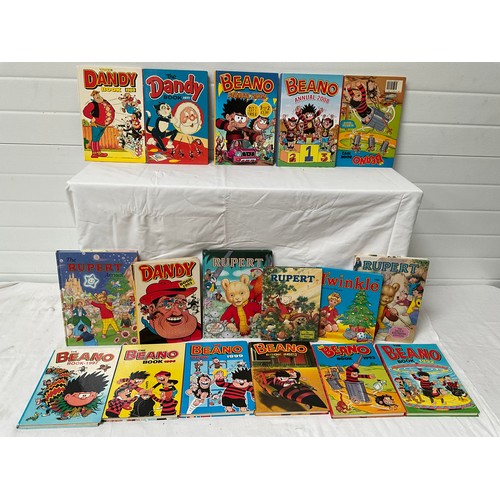 62 - CRATE OF VINTAGE CHILDRENS ANNUALS TO INCLUDE BEANO,DANDY ETC