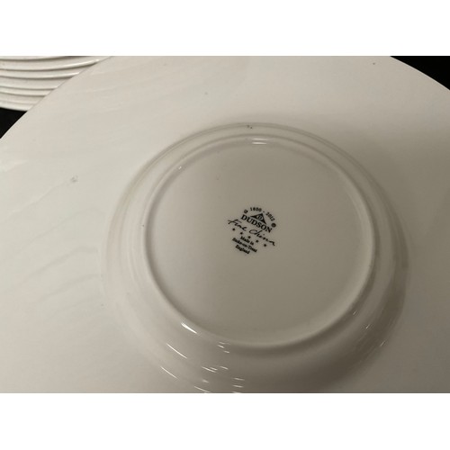 71 - 3 CRATES OF CATERING CHINA DINNER PLATES 
28 LARGE,100 MEDIUM