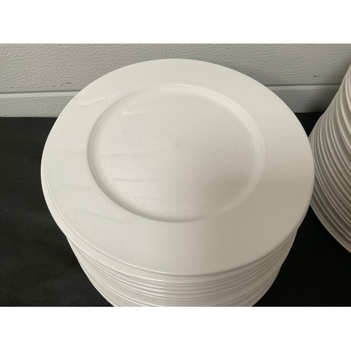 71 - 3 CRATES OF CATERING CHINA DINNER PLATES 
28 LARGE,100 MEDIUM