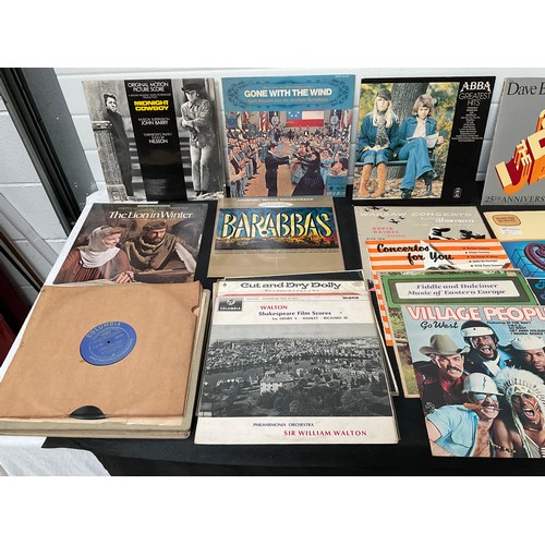 89 - BOX OF LP'S AND ALBUMS TO INCLUDE ABBA,MOODY BLUES ETC