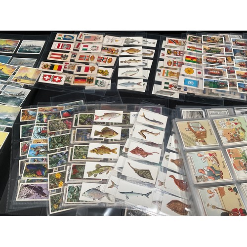 93 - COLLECTION OF CIGARETTE CARDS OF VARIOUS SUBJECTS