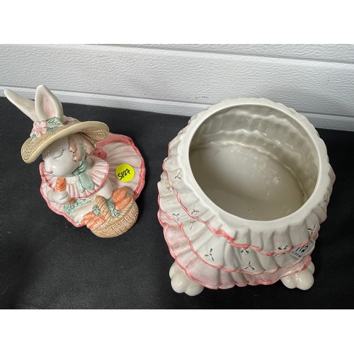 112 - 3 ART POTTERY BOWLS ,ART GLASS VASE,BOWL AND RABBIT COOKIE JAR