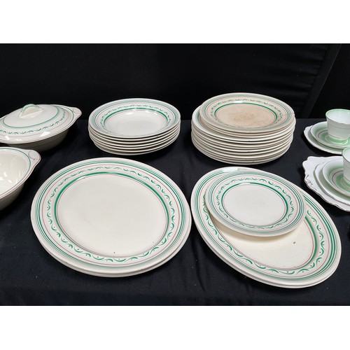 115 - 2 BOXES OF CHINA TO INCLUDE DINNER SERVICE AND ART DECO TEA SET