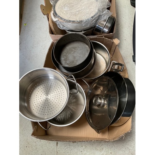 122 - 3 BOXES OF KITCHENWARE TO INCLUDE POTS,PANS ETC