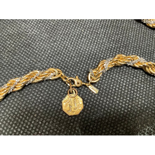 231 - 9CT GOLD NECKLACE WITH HEART PENDANT W4.2G HAT PIN AND GOLD COLOURED NECKLACE