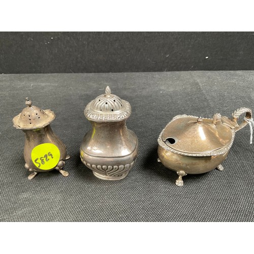 242 - 3 HALLMARKED SILVER CREUTS TW259G