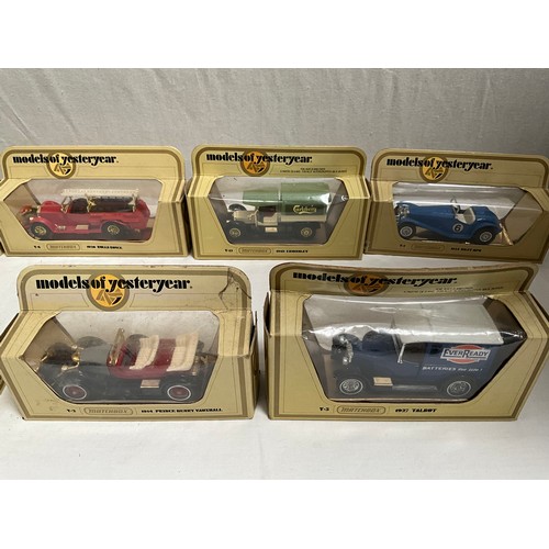 11 - ELEVEN BOXED YESTERYEAR MODELS OF VANS, CARS ETC