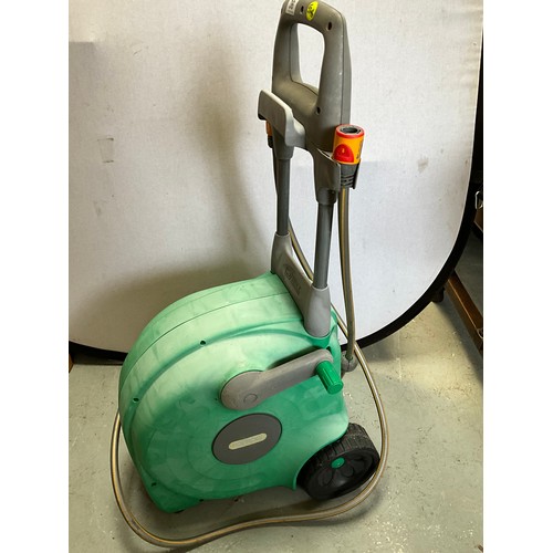 36 - PORTABLE HOZELOCK GARDEN HOSE ON REEL