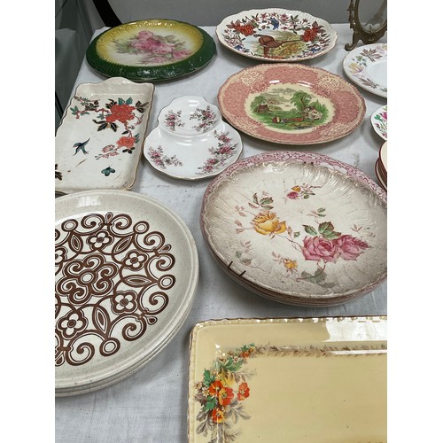 95 - BOX OF VICTORIAN AND LATER CHINA TO INCLUDE BREAD PLATE,CROWN DEVON,BESWICK ETC