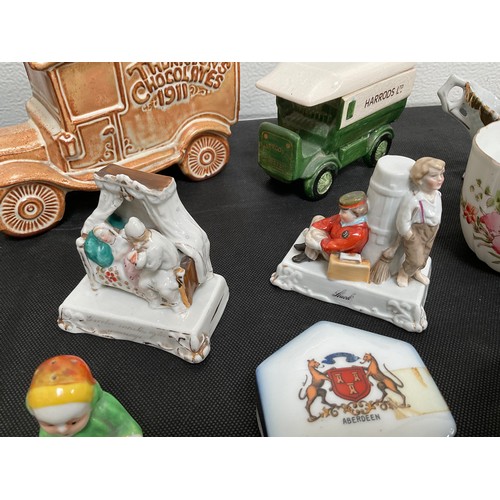 96 - BOX OF CHINA TO INCLUDE LILLIPUT LANE HOUSES ETC