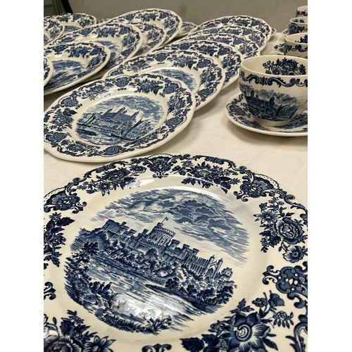 101 - FORTY SEVEN PIECES OF ENOCH WEDGEWOOD DINNER SERVICE