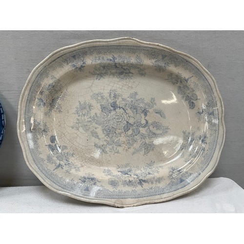 115 - BOX OF VICTORIAN AND LATER CHINA TO INCLUDE VICTORIAN PART DINNER AND TEA SERVICE ETC