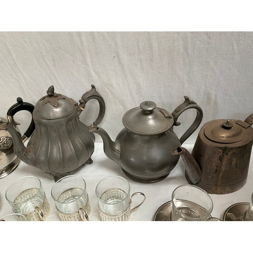 123 - BOX OF SILVER PLATED ITEMS TO INCLUDE TEA AND COFFEE POTS ETC