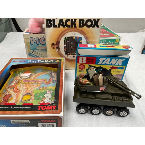 127 - BOX OF VINTAGE TOYS TO INCLUDE RUBIK CUBE, CRANE, PETROL PUMP, NODDY ITEMS COCA-COLA CAR ETC