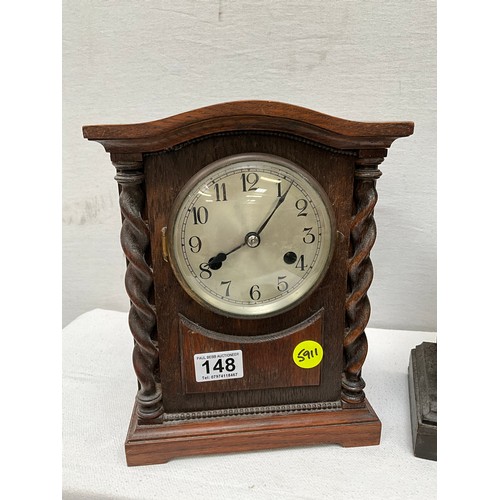 148 - VINTAGE DARK OAK MANTLE CLOCK WITH BARLEY TWIST DECORATION WITH KEY AND PENDULUM H11”W9”D6” AND VINT... 