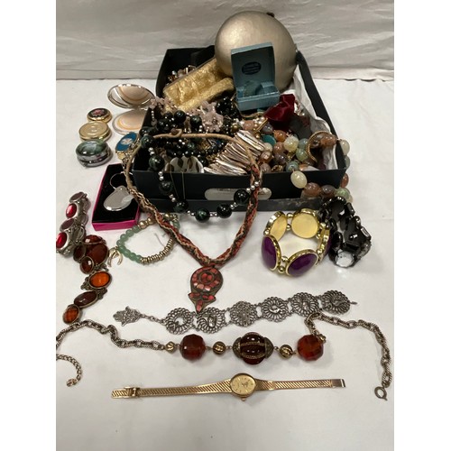 157 - QUANTITY OF COSTUME JEWELLERY