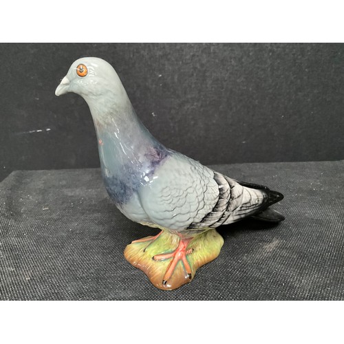 171 - BESWICK PIGEON 1383 AND BESWICK DONKEY