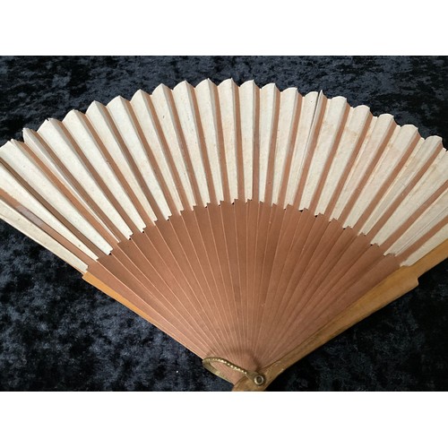 173A - 2 VINTAGE LADIES FANS