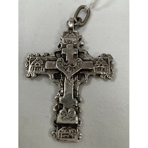 186 - WHITE METAL CRUCIFIX (POSSIBLY SILVER NO HALLMARK)