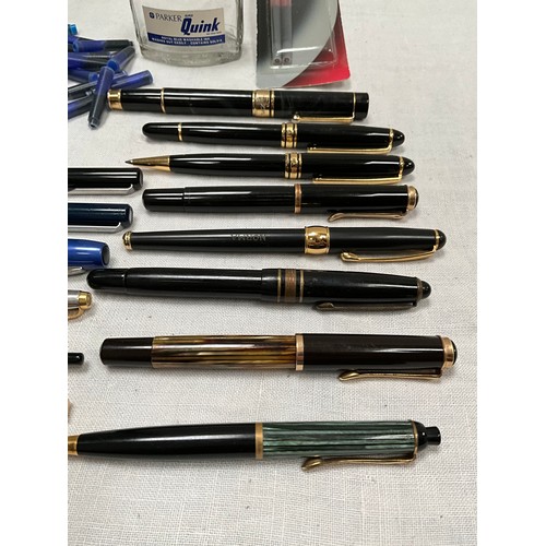 197 - COLLECTION OF VINTAGE AND MODERN FOUNTAIN PENS TO INCLUDE SHEAFER, PARKER ETC