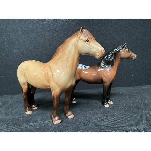 213 - BESWICK HIGHLAND PONY AND BESWICK DARTMOOR PONY