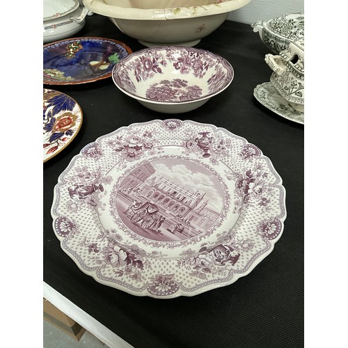 236 - 2 BOXES OF VICTORIAN AND LATER CHINA TO INCLUDE WASH JUGS,FRIUT BOWL,TUREENS ETC A/F