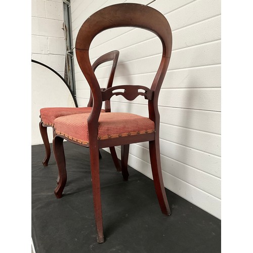 286 - PAIR OF VICTORIAN MAHOGANY DINING CHAIRS WITH UPHOLSTERED SEATS