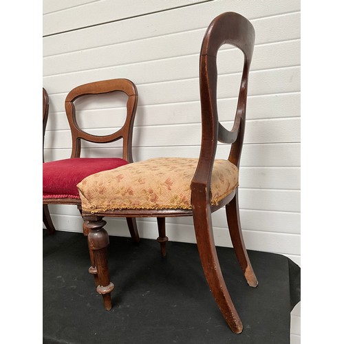 289 - 4 VICTORIAN MAHOGANY DINING CHAIRS WITH UPHOLSTERED SEATS (SEATS NOT MATCHING)