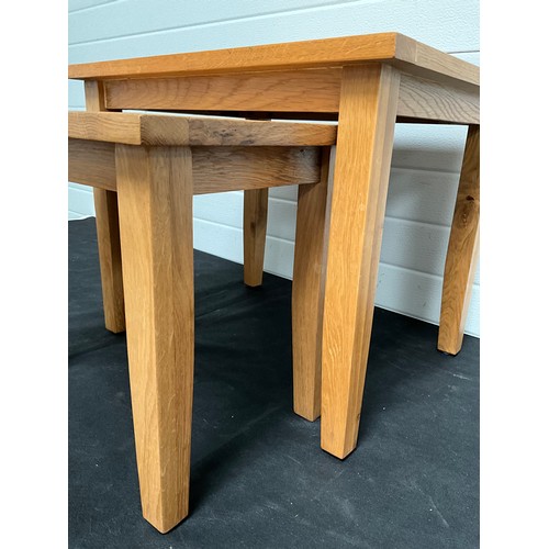 312 - MODERN LIGHT OAK NEST OF 2 TABLES H18” W22” D18”