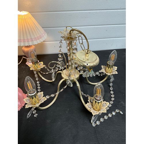 329 - BOX OF 2 CHANDELIERS AND 2 TABLE LAMPS