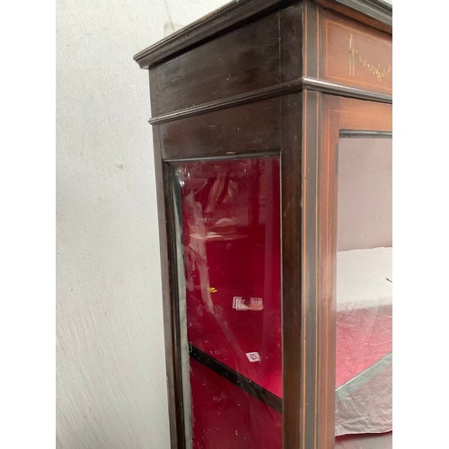 420 - EDWARDIAN MAHOGANY INLAID DISPLAY CABINET WITH CENTRAL LEADED GLASS DOOR FLANKED BY 2 GLASS PANELS H... 