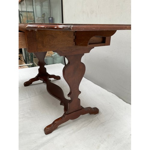 430 - REPRODUCTION WALNUT VENEERED DROP LEAF SOFA TABLE  H20” W40” D17”