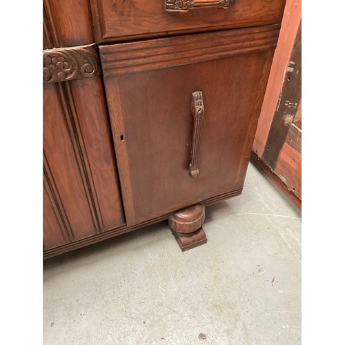 441 - VINTAGE OAK SIDEBOARD WITH 2 DRAWERS OVER 2 DOORS 
H37” W47” D20”