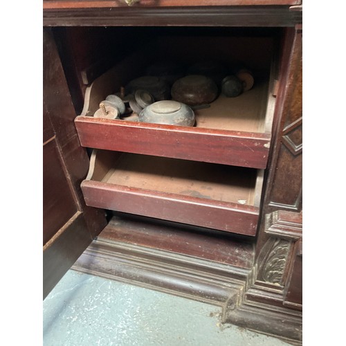 447 - VICTORIAN MAHOGANY COUNTRY HOUSE MIRROR BACKED SIDEBOARD OF LARGE PROPORTIONS HEAVILY CARVED PANELS,... 