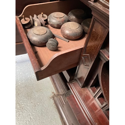 447 - VICTORIAN MAHOGANY COUNTRY HOUSE MIRROR BACKED SIDEBOARD OF LARGE PROPORTIONS HEAVILY CARVED PANELS,... 