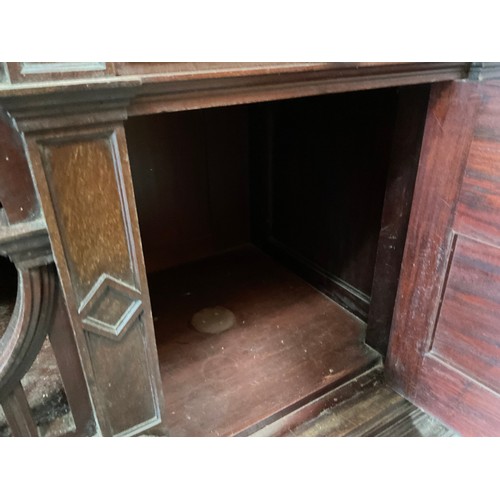 447 - VICTORIAN MAHOGANY COUNTRY HOUSE MIRROR BACKED SIDEBOARD OF LARGE PROPORTIONS HEAVILY CARVED PANELS,... 