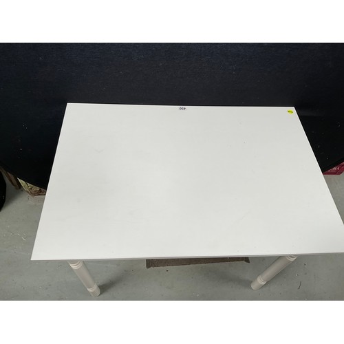 450 - MODERN WHITE KITCHEN TABLE H29” W39”D27”