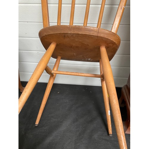 476 - VINTAGE WALNUT VENEERED COFFEE TABLE ON CABRIOLE LEGS  H18” DIA26” AND ERCOL KITCHEN CHAIR A/F